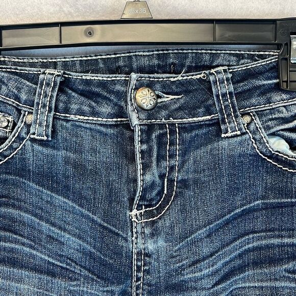 SOUNDGIRL Jeans Women's Size 9 Blue Denim Sequin Embroidered Bootcut Medium Wash - Picture 3 of 14